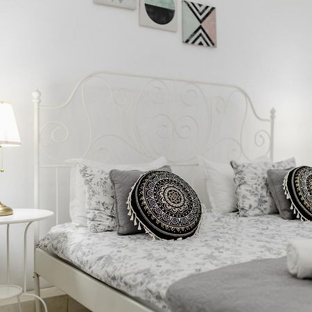 La Maison Blanche Otel Alba Iulia Dış mekan fotoğraf