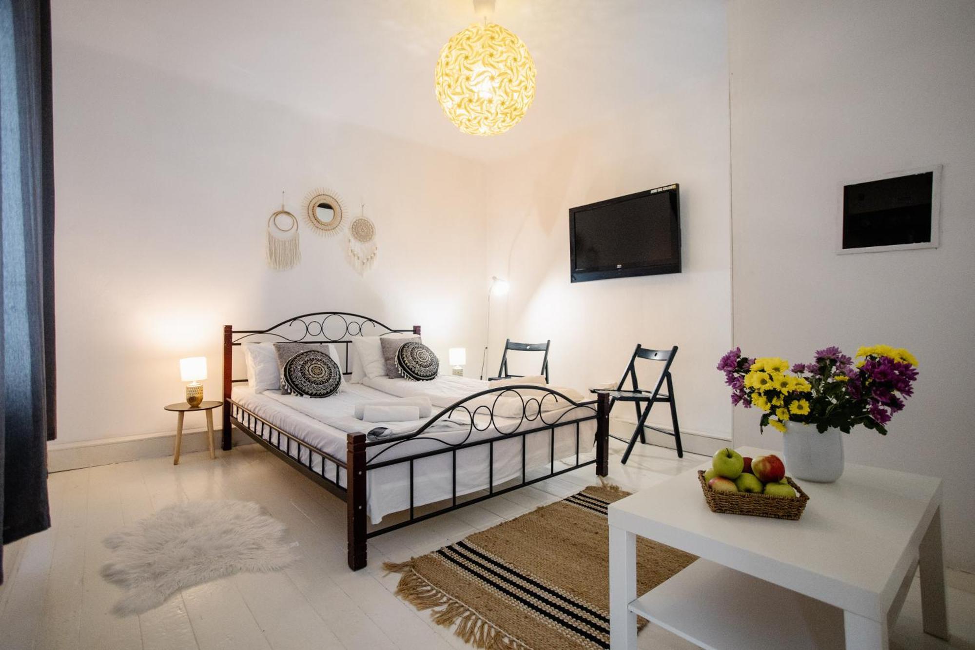 La Maison Blanche Otel Alba Iulia Dış mekan fotoğraf